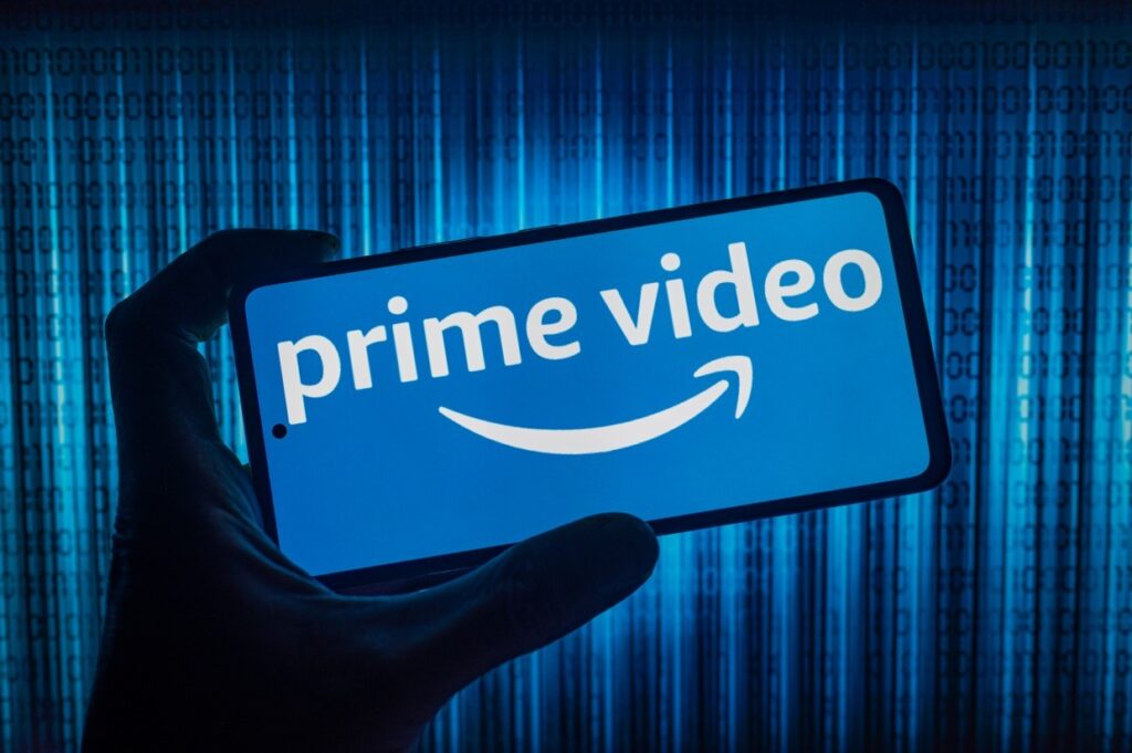 prime-video-testeaza-dublajul-asistat-de-inteligenta-artificiala-pentru-filme-si-seriale