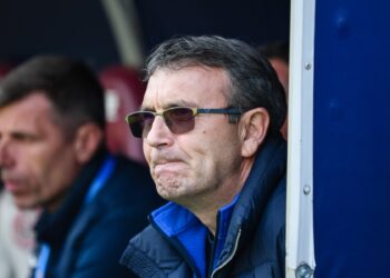 superliga:-gloria-buzau-a-anuntat-rezilierea-contractului-cu-antrenorul-eugen-neagoe-–-hotnews.ro