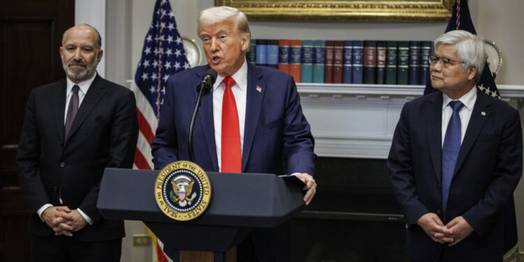trump-ameninta-canada-cu-taxe-suplimentare,-in-contextul-escaladarii-disputelor-cu-trudeau