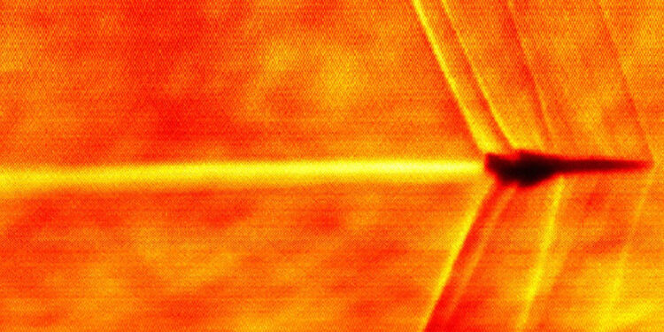 nasa-surprinde-in-imagini-incredibile-momentul-in-care-bariera-sunetului-este-depasita