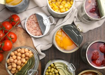 7-tipuri-de-alimente-la-conserva-sanatoase-si-cum-le-alegi-pe-cele-mai-bune-–-hotnews.ro
