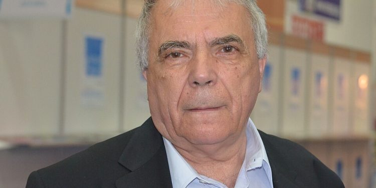 un-francofon-roman-la-unesco.-–-gazeta-de-sud