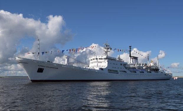 trei-nave-rusesti,-una-suspectaata-de-spionaj,-escortate-de-royal-navy