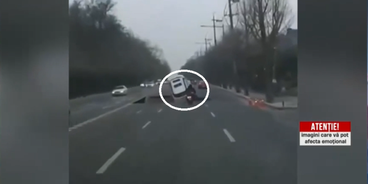 un-motociclist-a-murit,-dupa-ce-a-cazut-intr-o-groapa-aparuta-brusc-in-asfalt