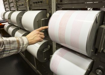 cutremur-vineri-seara-in-romania-este-al-patrulea-seism-al-zilei-–-hotnews.ro