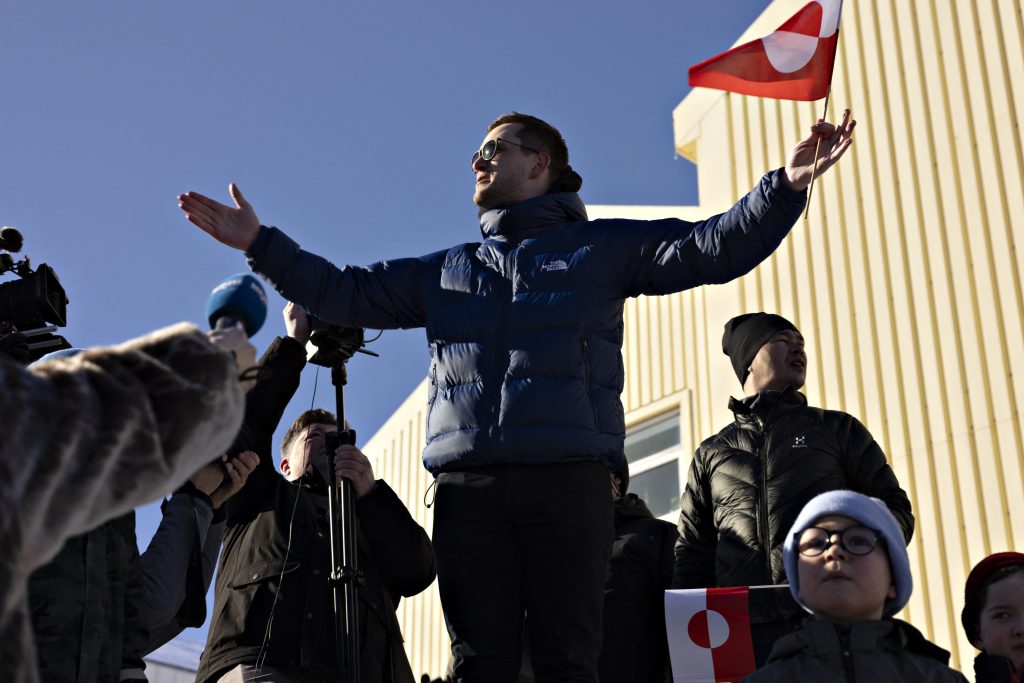 nu-apartinem-nimanui-groenlanda-respinge-ferm-planurile-lui-trump-–-hotnews.ro