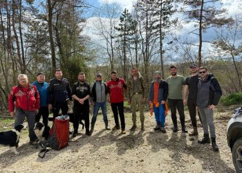 femeie-din-arges,-cautata-doua-zile-cu-elicopterul,-caini-de-urma-si-echipamente-cu-termoviziune