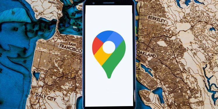 google-maps-devine-mai-inteligent:-cum-te-va-ajuta-noua-actualizare-cu-ai-in-trafic