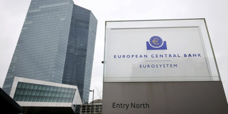 sondaj-bce:-inflatia-din-zona-euro-in-2025-si-2026-va-fi-mai-mare-decat-se-credea-anterior