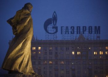 comisia-europeana-cauta-optiuni-pentru-a-interzice-noile-contracte-de-gaze-rusesti-–-hotnews.ro