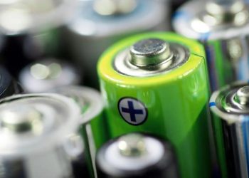 energia-care-vine-din-deseuri:-japonezii-au-creat-prima-baterie-reincarcabila-pe-baza-de-uraniu