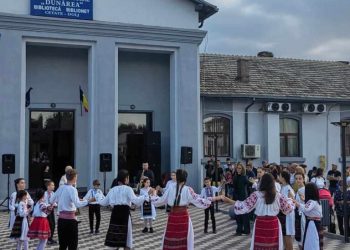 hora-de-paste,-dolju-n-bucate,-cantec,-joc-si-poezie-la-cetate-–-gazeta-de-sud