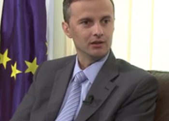 analiza-cristian-socol:-romania-se-dezvolta-prin-investitii-publice-masive