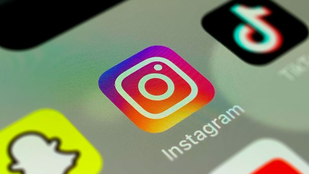nu-i-bloca,-dar-nici-nu-i-ignora:-cum-folosesti-modul-restrict-pe-instagram-ca-un-expert