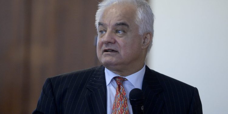 consilier-bnr-despre-taxarea-pe-tranzactiile-bancare:-„o-aberatie!/-anaf-trebuie-depolitizata”