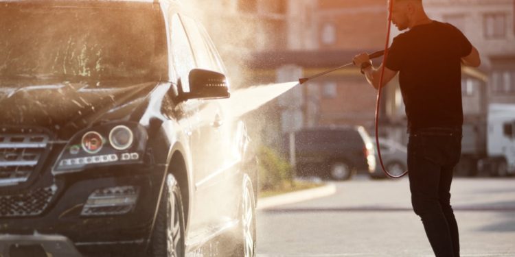 (p)-cum-pornesti-o-afacere-cu-spalatorie-auto-in-sistem-de-franciza