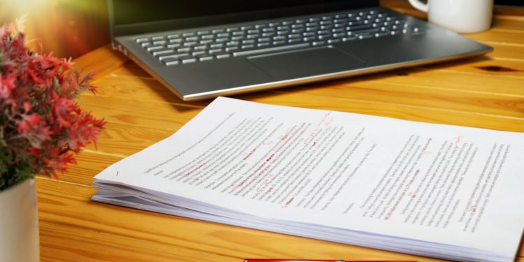 care-este-pericolul-daca-pui-chatgpt-sa-scrie-eseuri-sau-lucrari-in-locul-tau-–-hotnews.ro