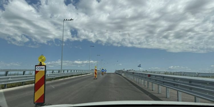 isc-a-amendat-firma-care-lucreaza-la-podul-peste-raul-buzau,-pe-santierul-autostrazii-a7