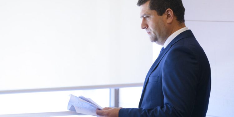 ministrul-economiei:-romania-e-un-pacient-bolnav-astazi-pe-un-pat-de-terapie-intensiva