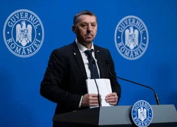 ministrul-educatiei-promite:-nu-dam-oameni-afara