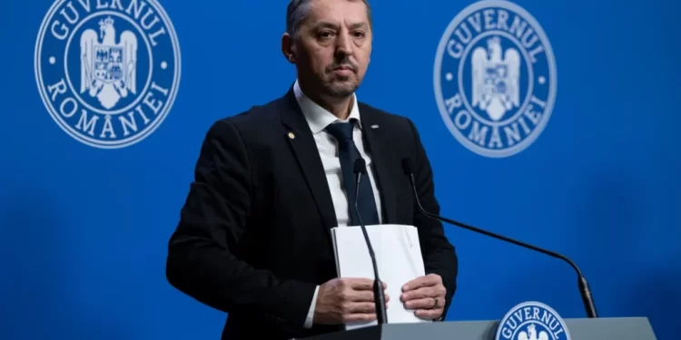 ministrul-educatiei-promite:-nu-dam-oameni-afara