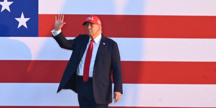 tot-mai-multi-canadieni-privesc-statele-unite-ca-pe-o-amenintare,-arata-un-sondaj