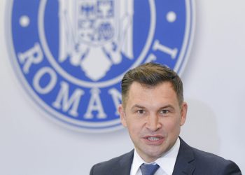 ionut-stroe-incepe-o-campanie-online-impotriva-mesajelor-transmise-de-fratii-tate