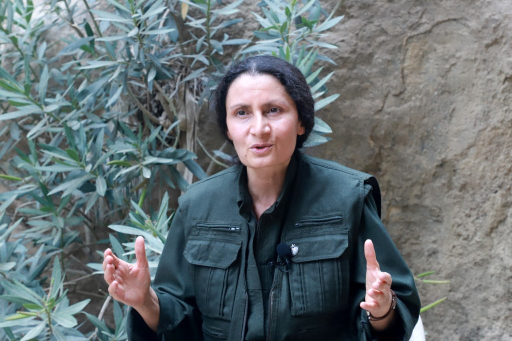 militantii-kurzi-vor-sa-intre-in-politica-in-turcia,-dupa-decenii-de-insurgenta-–-hotnews.ro