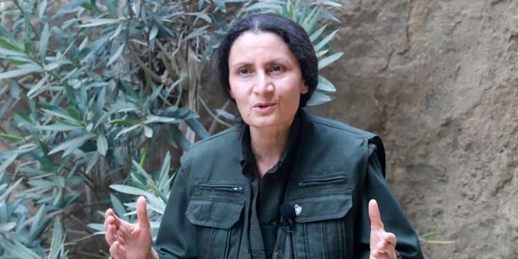 militantii-kurzi-vor-sa-intre-in-politica-in-turcia,-dupa-decenii-de-insurgenta-–-hotnews.ro