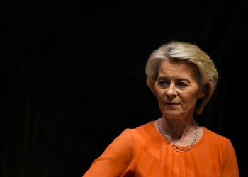 ursula-von-der-leyen-reactioneaza-dupa-anuntul-lui-trump-privind-tarifele-de-30%-pentru-ue