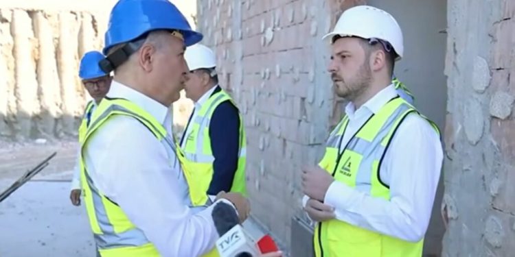 alexandru-rogobete-a-vizitat-santierul-spitalului-universitar-george-emil-palade-din-targu-mures