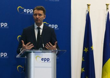 siegfried-muresan-despre-bugetul-ue:-ne-opunem-reducerilor-de-fonduri-la-agricultura-si-coeziune