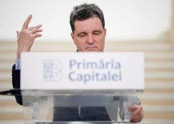 exclusiv-|-nicusor-dan-nu-a-„plecat”-definitiv-din-primaria-capitalei