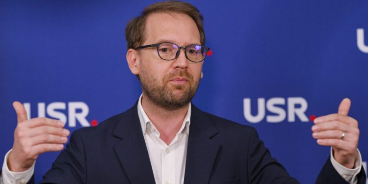 fritz:-am-facut-foarte-multa-diplomatie-pentru-germania.-nu-este-prima-mea-vizita-la-berlin