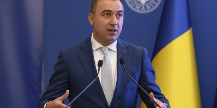 bogdan-ivan:-putem-sa-dezvoltam-economic-romania-doar-daca-ii-crestem-capacitatile-de-productie