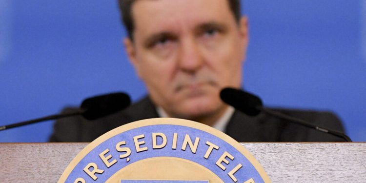 nicusor-dan-contesta-la-ccr-o-noua-lege-privind-regimul-cultelor,-initiata-de-silviu-vexler