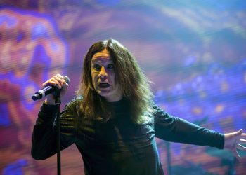 cum-a-ajuns-ozzy-osbourne-sa-fie-supranumit-printul-intunericului-–-hotnews.ro