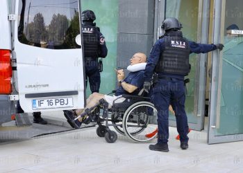 omar-hayssam,-pazit-de-mascati,-cu-mitraliere,-la-o-clinica