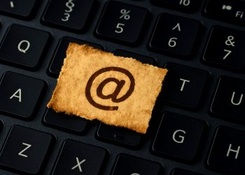 simbolul-@-a-fost-inventat-in-1536,-cu-secole-inainte-de-e-mail-si-mentiuni-pe-retele-sociale