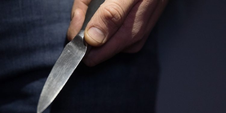 cel-putin-11-persoane-injunghiate-in-fata-unui-supermarket-din-sua