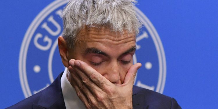 ce-se-ascunde-in-spatele-minciunilor-lui-dragos-anastasiu?