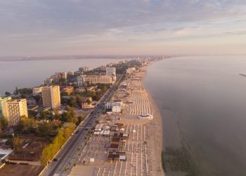 in-plin-sezon-estival,-plajele-romanesti-sunt-pustii.-care-sunt-cauzele