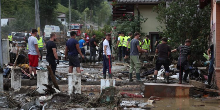 aur,-proiect-legislativ-care-vine-in-sprijinul-gospodariilor-afectate-de-inundatiile-din-brosteni