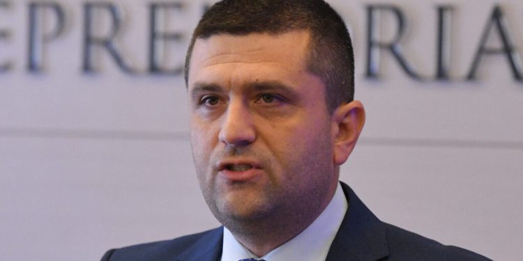 ministrul-economiei:-romania-va-putea-relua-exploatarea-grafitului-din-gorj