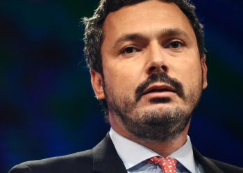 un-membru-in-consiliul-de-supraveghere-al-omv-petrom-cere-demisia-presedintelui-companiei