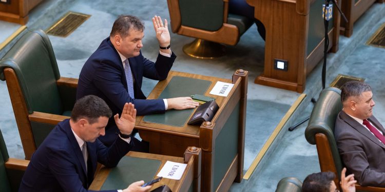 lider-udmr,-despre-eventuala-iesire-a-psd-de-la-guvernare:-asta-ne-ar-mai-lipsi-acum-–-hotnews.ro