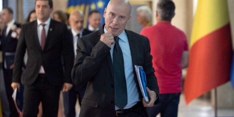 ministerul-culturii-anunta-concursuri-de-management-pentru-institutiile-aflate-in-interimat