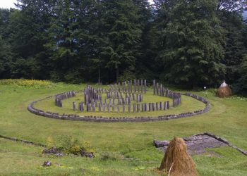 pietrele-de-la-sarmizegetusa-au-devenit-jgheaburi-pentru-vite