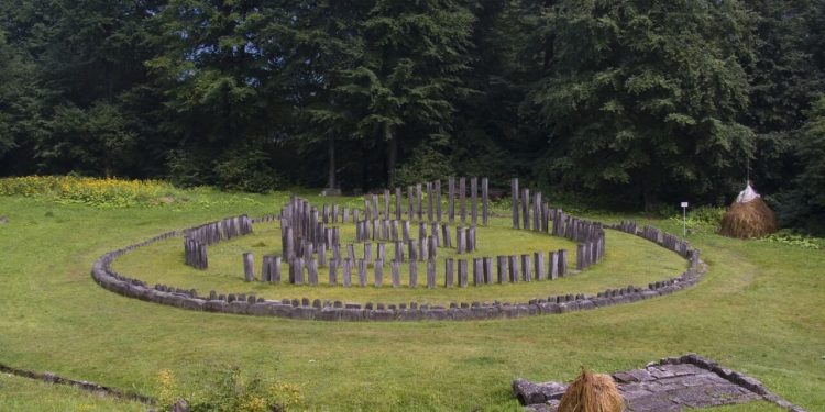 pietrele-de-la-sarmizegetusa-au-devenit-jgheaburi-pentru-vite