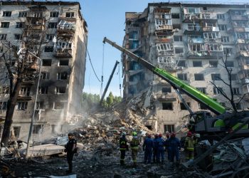 patru-morti-si-24-de-raniti-in-urma-atacurilor-cu-drone-si-rachete-la-kiev